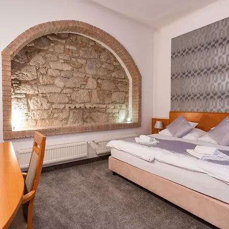 Griffin Guest house 3*